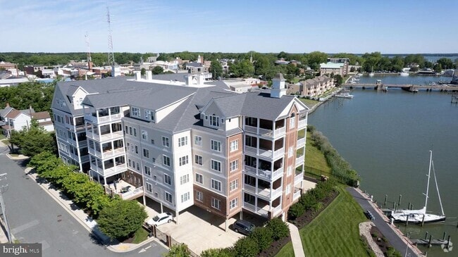 Building Photo - 301 Muir St Unit 106 Rental
