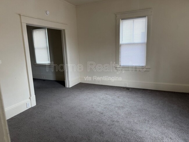 Photo - 614 S Howell St