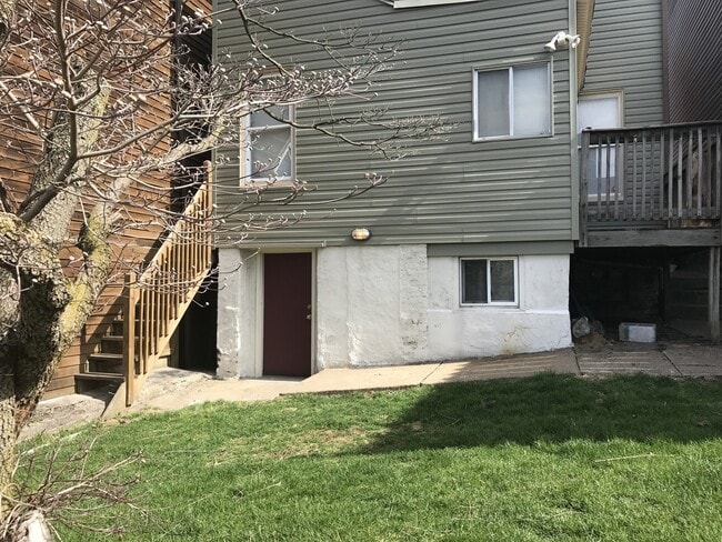 Photo - 123 W Sycamore St Unidad BS