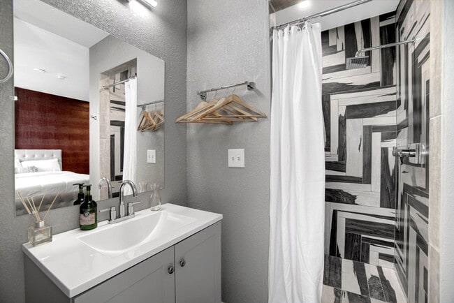 Photo - 1612 Wazee St Unidad SI ID1512235P