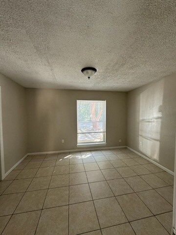 1642 Cedar Lake Dr Unit B