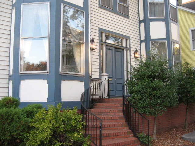 Front Entrance - 364 Middle St Unit #3