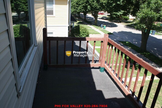 Photo - 192 E 2nd St Unit Upper