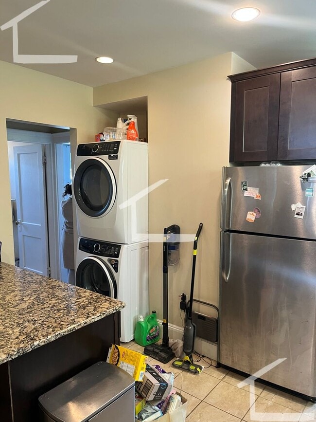 Photo - 9/1 No Fee! Spacious 3BR/2BA w/parking included!