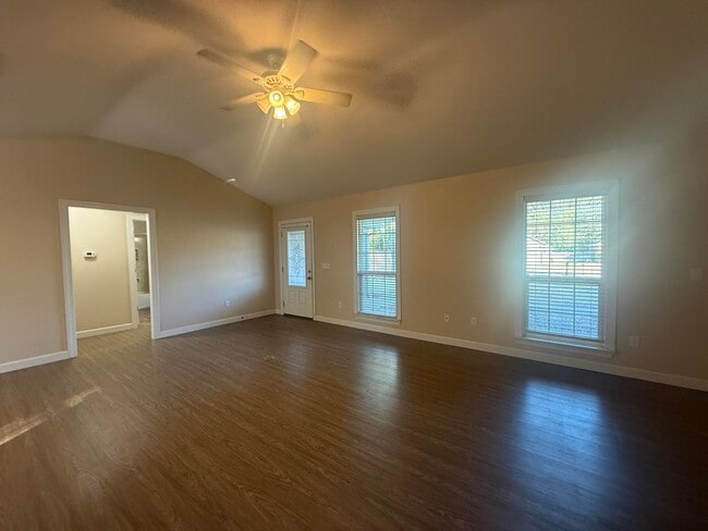 Photo - 1482 Cat-Mar Rd