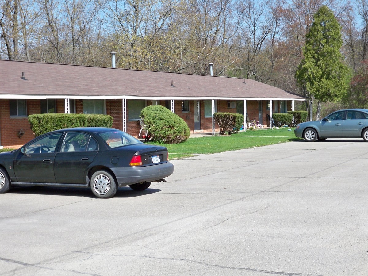 Photo - 9270 Commerce Rd