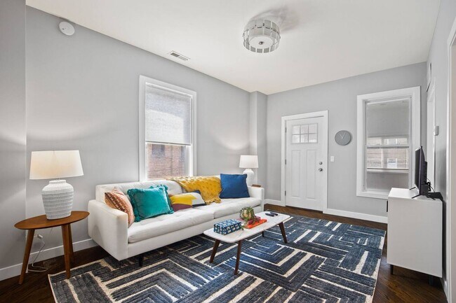 Photo - 1807 W North Ave Unidad 2R