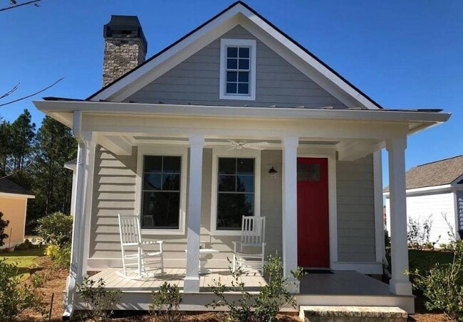 Building Photo - 225 Coach Light Way SW