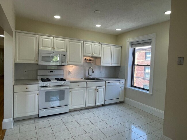 10 Dean Rd