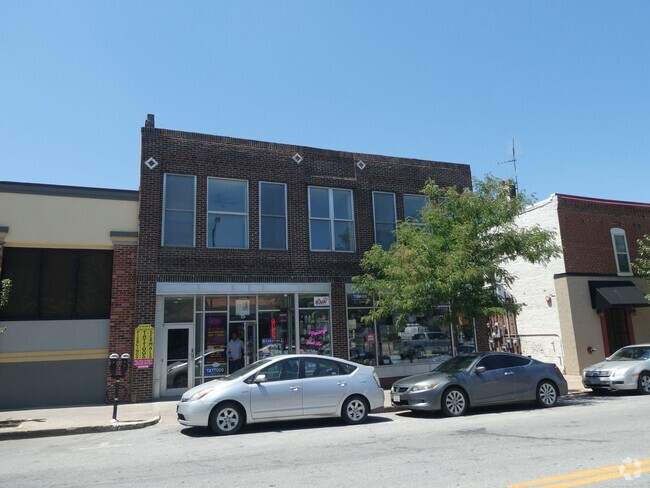 Building Photo - 15 S. Tenth Street Unit Apt A