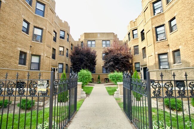 Building Photo - 632 W Stratford Pl Unit A08C Rental