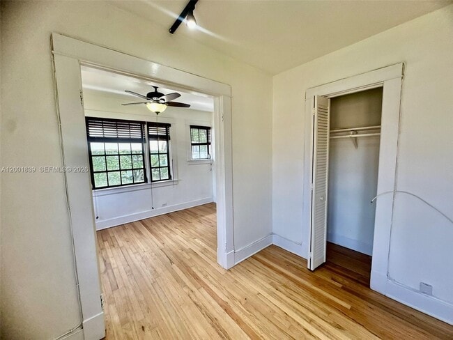 Photo - 3712 Anderson Rd Unidad 4