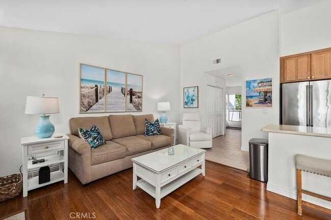 13 Campton Pl