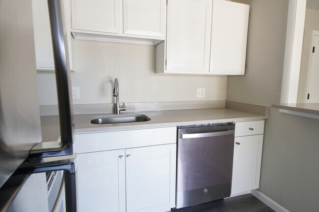 Photo - 5213 E Exposition Ave