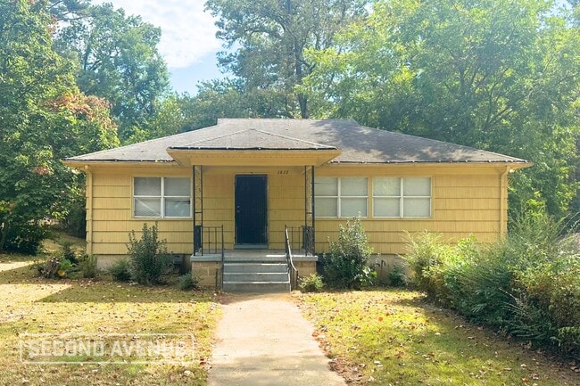 Building Photo - 1613 Mann Dr Rental