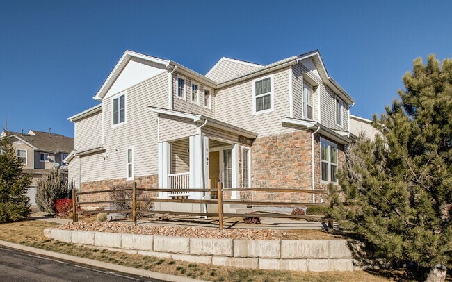 Building Photo - Granite Kitchen, Central AC, Oversized Gar... Rental
