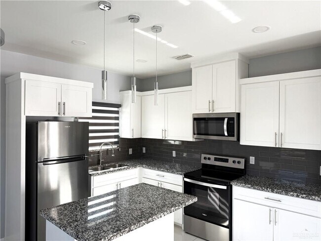 Photo - 13 Angelina Dr Unit 1