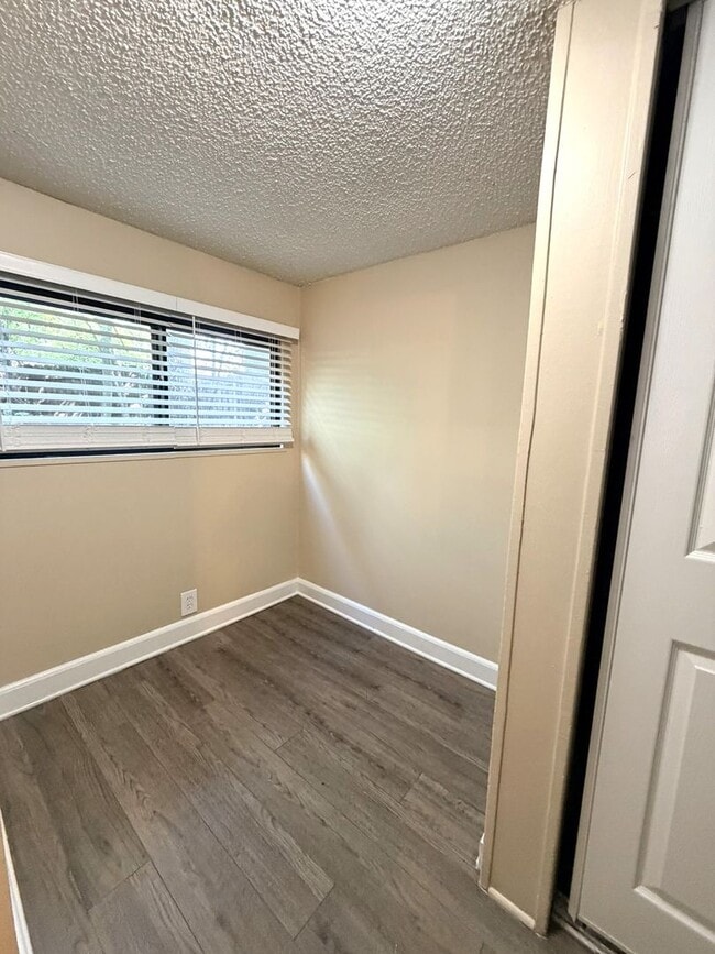 Photo - Downstairs 2BR/1BA Riverside Duplex Apartment