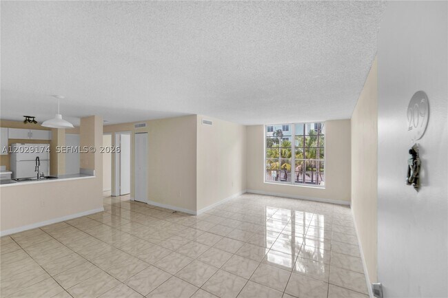 Photo - 210 SW 11th St Unit 209