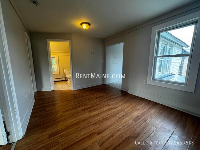 3 Carey Ln Unit 2