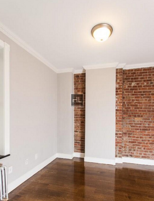 Photo - East 100th Street Unidad 4B