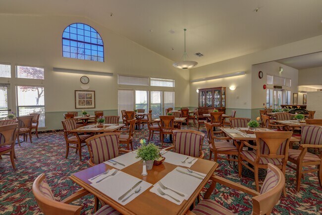 Comedor - Hilltop Commons Senior Living