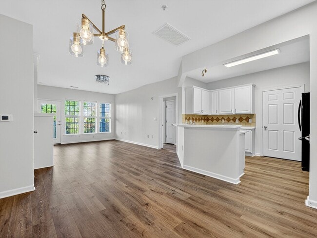 Photo - Beautiful 2 BR 2 BA condo in the heart of ...