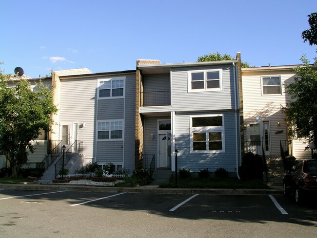 Building Photo - 14753 Wycombe St Rental