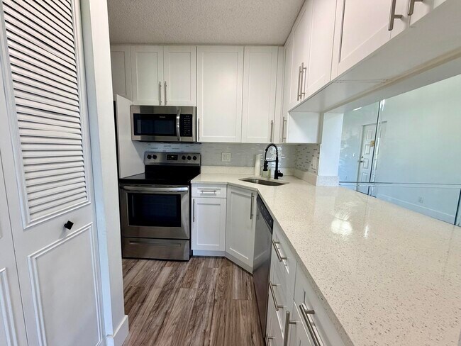 Photo - 616 Sea Pine Way Unit C3