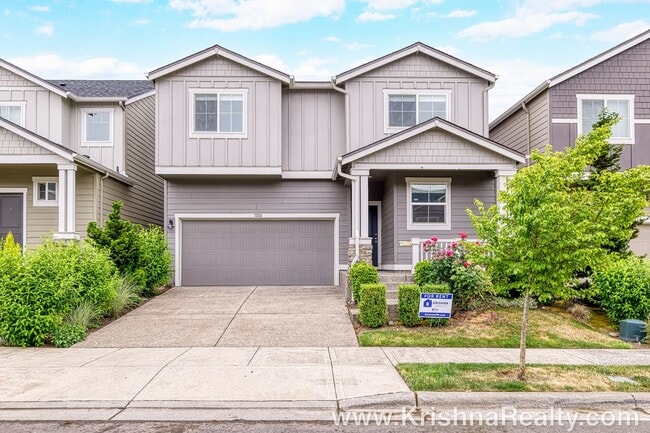 Building Photo - Spacious 4-Bedroom + Office Home in Abbey Creek – Modern Finishes, EV Charger & Low-Maintenance B...