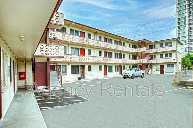 Building Photo - 1438 Liliha St Unit 202