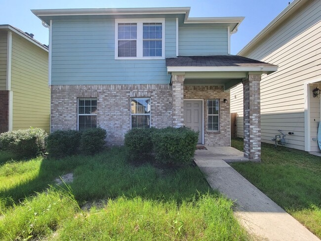 Building Photo - Location Location Location! Located in the... Rental