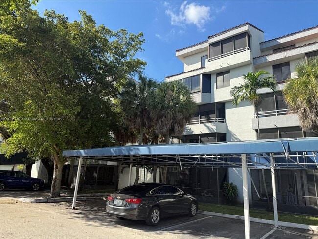 Building Photo - 8305 SW 152nd Ave Unit A-102