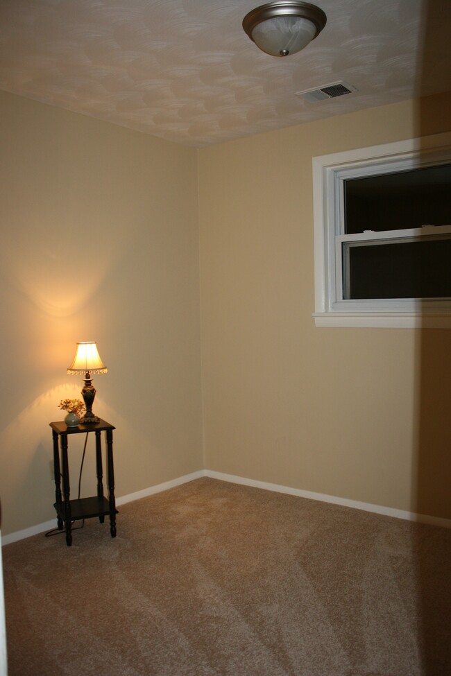 Photo - 133 Bayview Ave