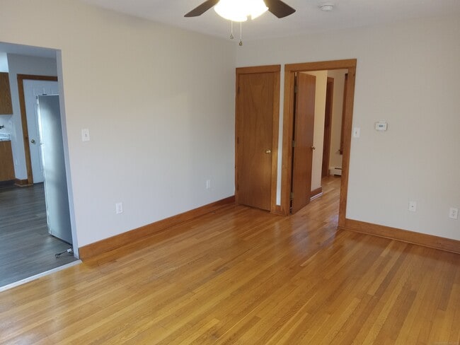 Photo - 109 S Cherry St