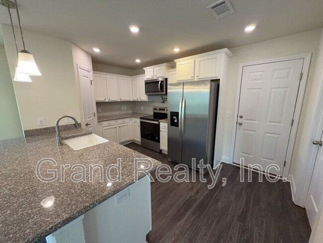 Photo - 4393 Village Oak Ln