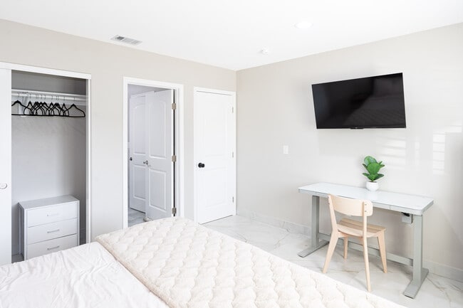 Photo - 2719 Mar Les Ln