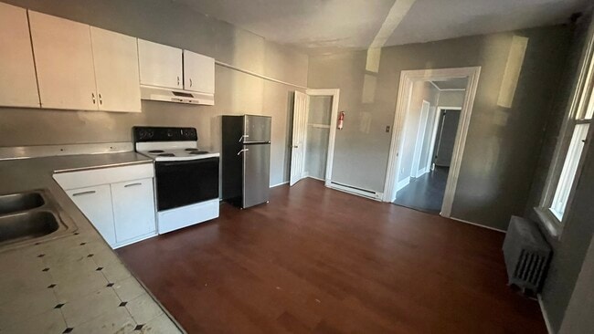 Photo - 101 North George St Unit Apt 1