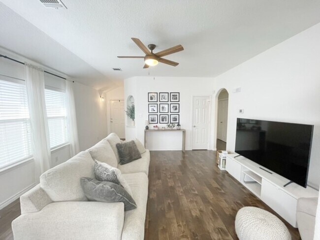 Photo - 3BED/2BATH Home for lease! Available NOW!