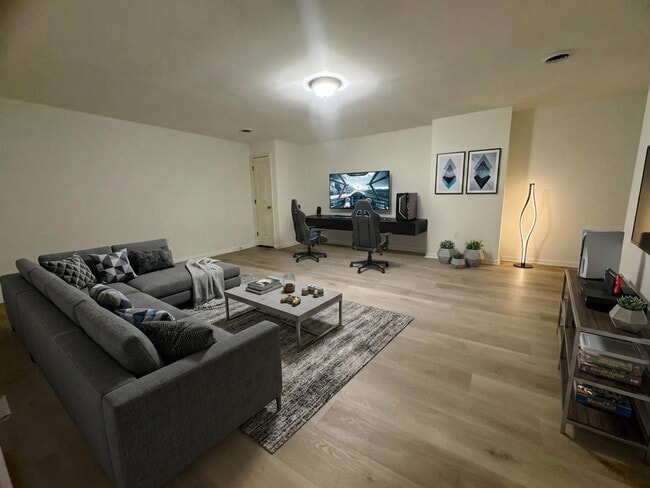 Photo - 3 Bedroom 4 Bathroom Available in Hummelstown w/Large Bonus Room!