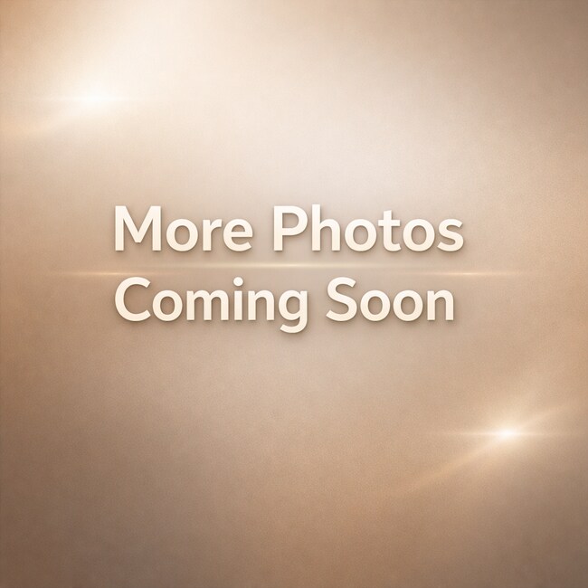 Photo - 645 SW Miner St