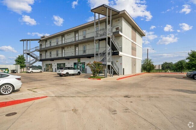 Building Photo - 4507 E Martin Luther King Jr Blvd Unit 133 Rental