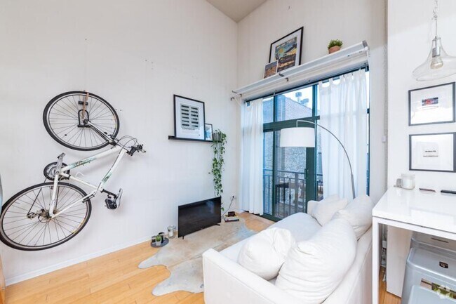 Building Photo - 1 bedroom in Chicago IL 60654 Unit 708B Rental