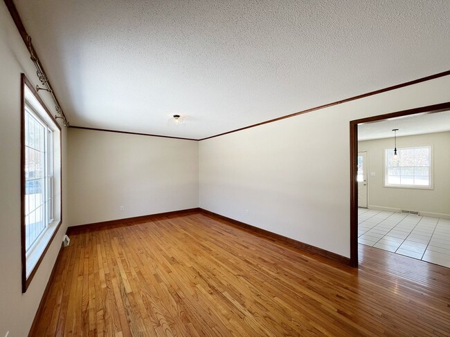 Photo - A Perfect Place to Call Home!!