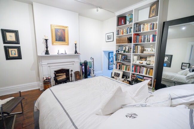 Photo - 814 Elm St Unit 1