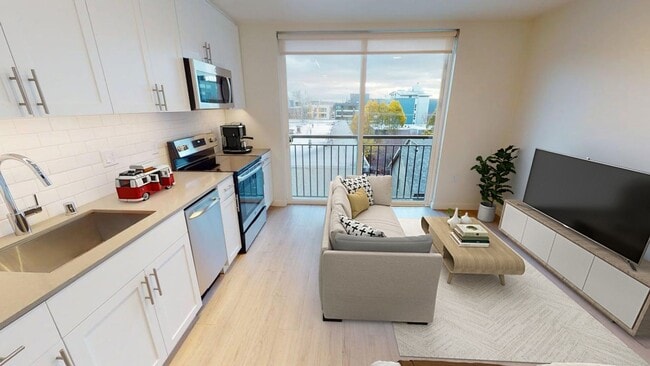 Photo - LUCILLE ON ROOSEVELT