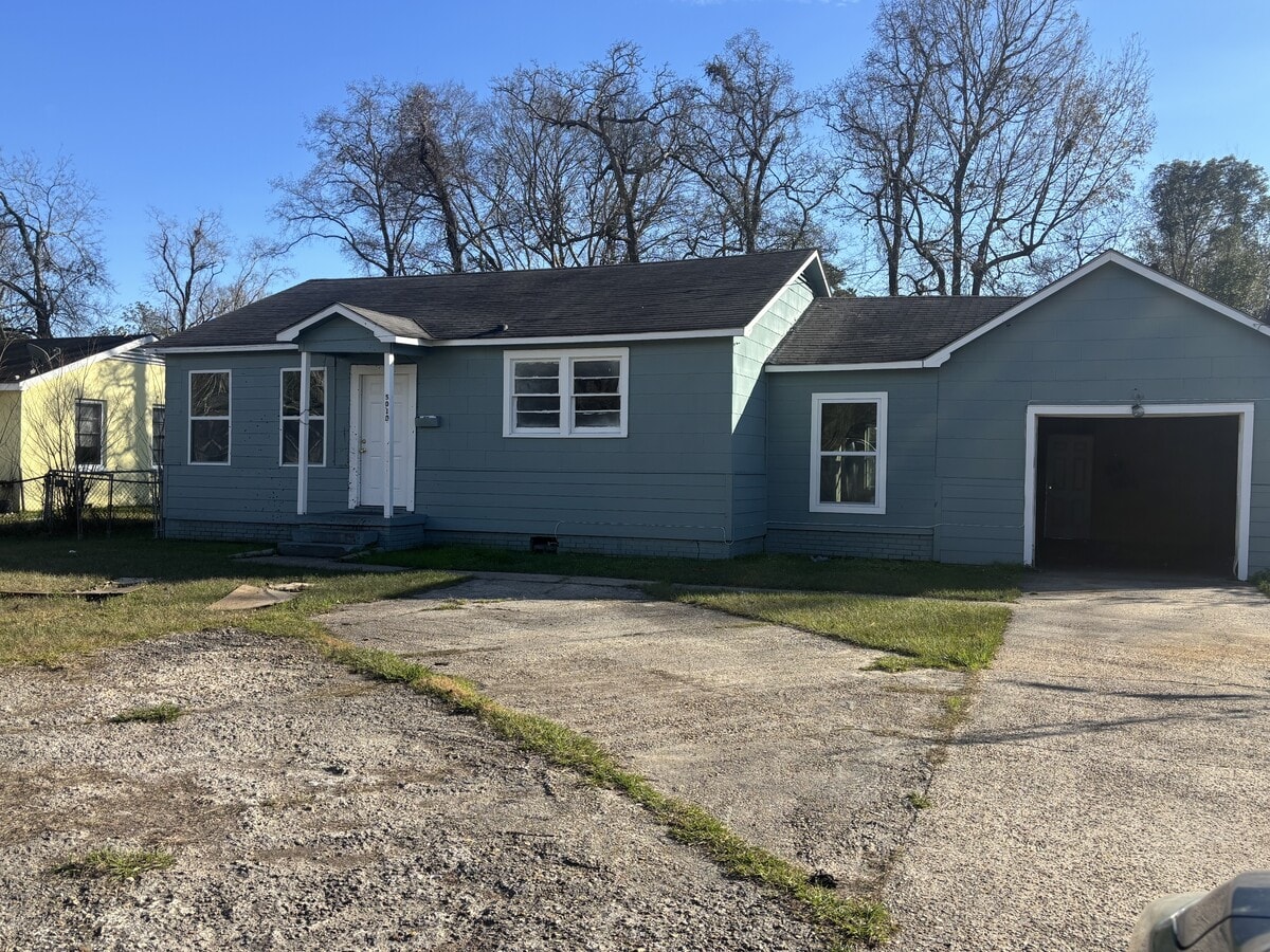 Photo - 5010 Oaklon Ave