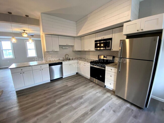 Photo - 2140 Lowrie St Unit 2