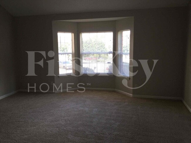 Photo - 5243 Round Table Dr