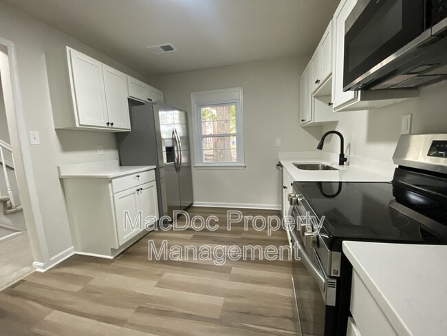 Photo - 9 Farrell Ln